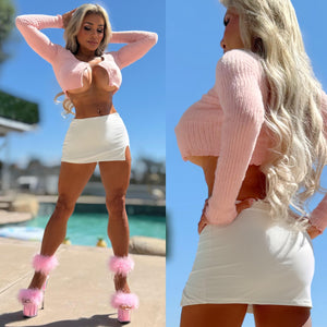 Connie's LIMITED EXCLUSIVE "FLUFFY PINK COTTON CANDY SWEATER Crop Top" Full Stretch Fit, Underboob Exposure 🩷🩷🩷