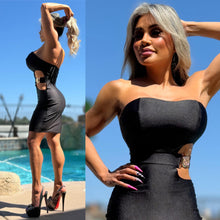 Connie's "RICH GOLD BUCKLE BLACK 🖤 MINI" Full Stretch Fit, Strapless with a Tailored Stay Put Chest Fit 🍸