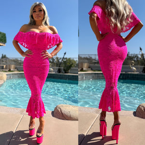 Connie's Made in USA!!! "NEON PINK MIAMI BEACH STRETCH FIT MAXI " STRETCH LACE & Stretch Fit Matching Lining, LIMITED ITEM!!!