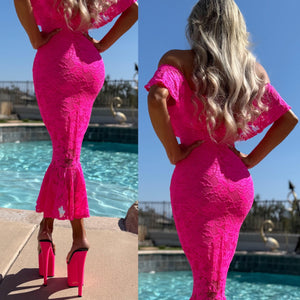 Connie's Made in USA!!! "NEON PINK MIAMI BEACH STRETCH FIT MAXI " STRETCH LACE & Stretch Fit Matching Lining, LIMITED ITEM!!!