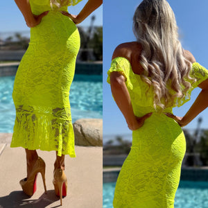 Connie's Made in USA!!! "NEON YELLOW MIAMI BEACH STRETCH FIT MAXI " STRETCH LACE & Stretch Fit Matching Lining, LIMITED ITEM!!!