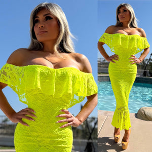 Connie's Made in USA!!! "NEON YELLOW MIAMI BEACH STRETCH FIT MAXI " STRETCH LACE & Stretch Fit Matching Lining, LIMITED ITEM!!!