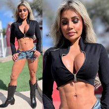 Connie's **LIMITED** "RICH BLACK STRETCH DUAL ZIP KNIT TOP" Adjustable Dyal Zip Chest Exposure, Nice SNUG STRETCH FIT