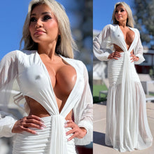 Connie's "PURE WHITE DAISY 🌴 Island Princess Maxi" Stretch Fit, Lined Upper and Lower, See thru Arms and Legs, One Thigh Opening🥂 Made in USA